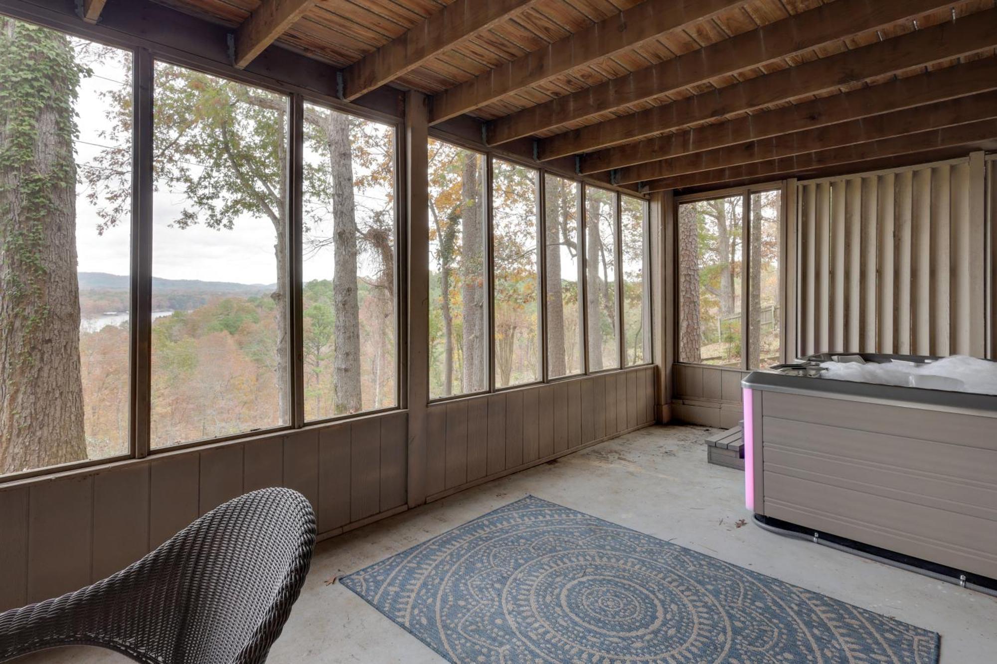 Hot Springs Home With Views, Hot Tub And Golf Access Exterior photo